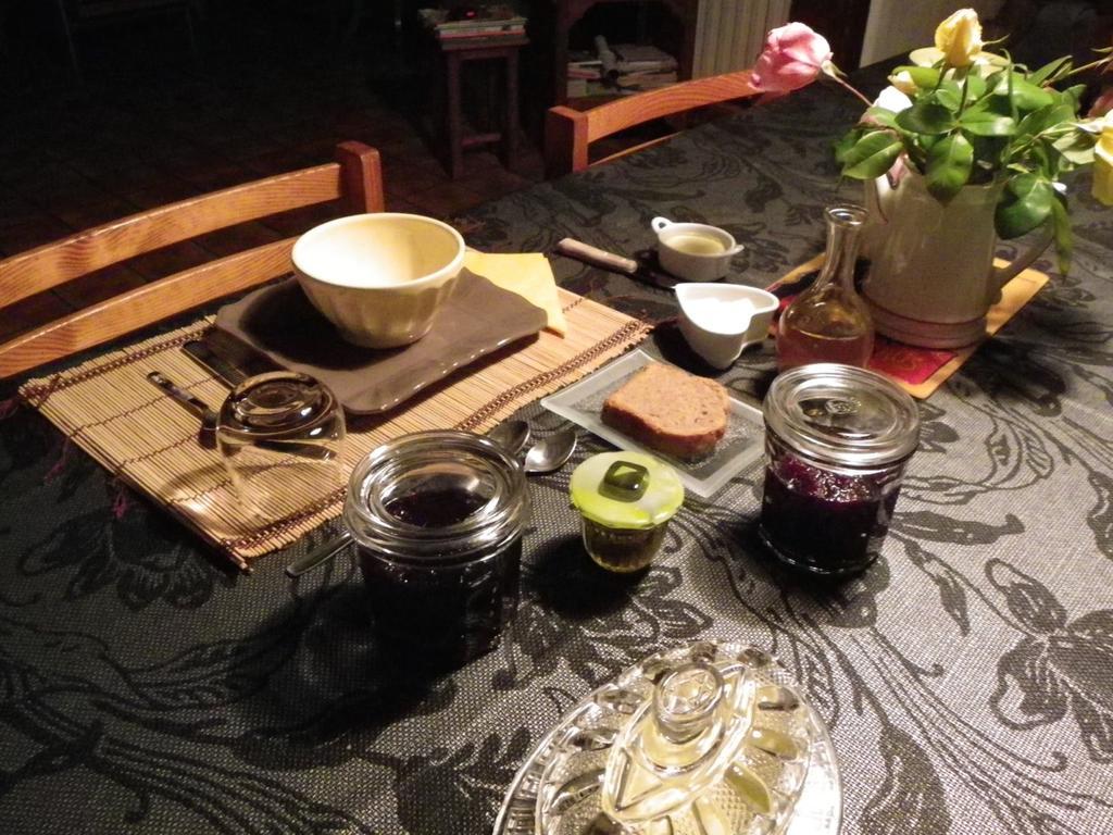 Le Cabanon Bed and Breakfast Thueyts Exteriör bild